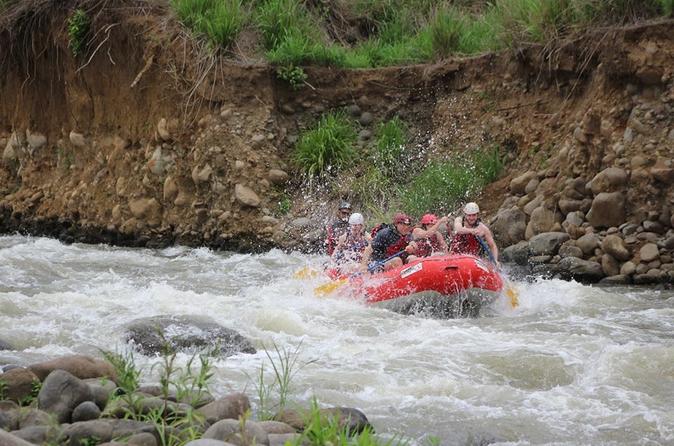 Río Balsa Whitewater Rafting La Fortuna - Image 4