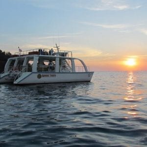 Catamaran Cruise Manuel Antonio with Snorkeling or Sunset