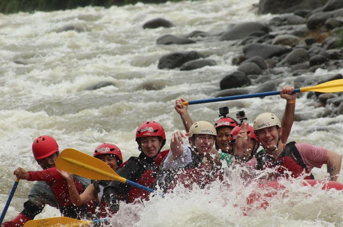 Río Balsa Whitewater Rafting La Fortuna - Image 2