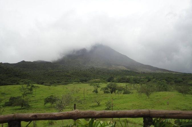 Arenal Volcano and Baldi Hot Springs Day Trip San José - Image 4