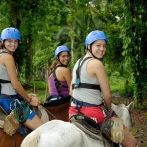San José Combo Tour: Horseback Riding and Sarapiqu– River Boat Ride