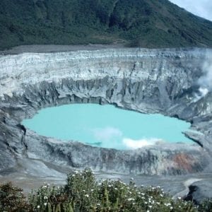 Full Day Poas Volcano and Kayaking at Sarapiqui San José