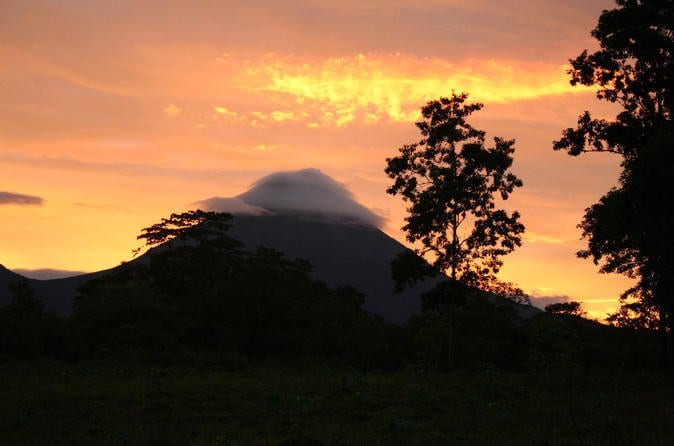 Private Arenal Volcano Hike And Tabacon Thermal Hot Springs With Dinner