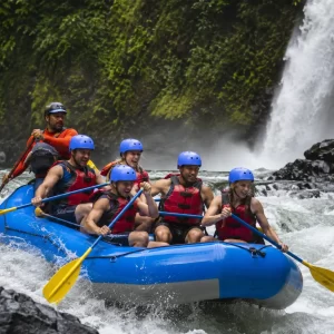 Full-Day Pacuare River Class III–IV Rafting Adventure